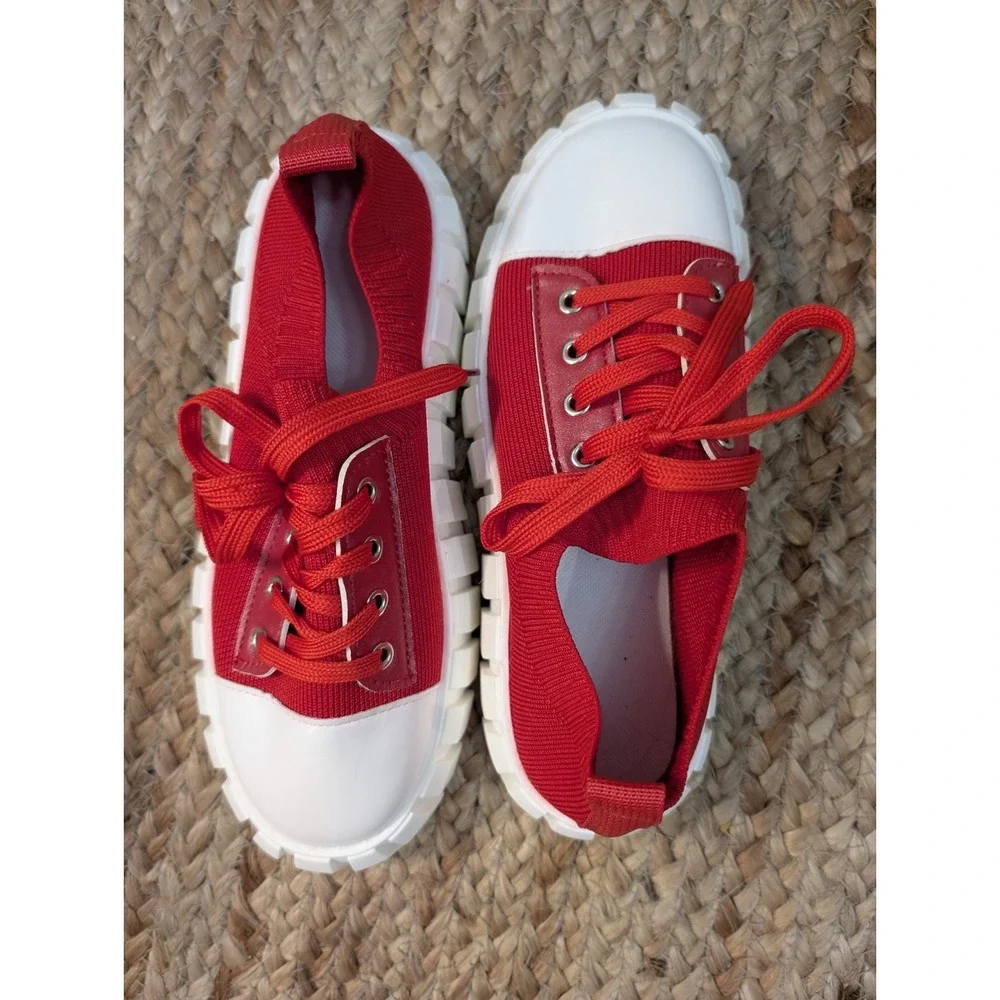 Red Flat Knitted Lace-up  Casual Walking Sneakers‎ NWOT Women's Size 39 / US 7